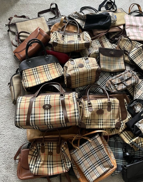 71x Burberry Vintage Bags