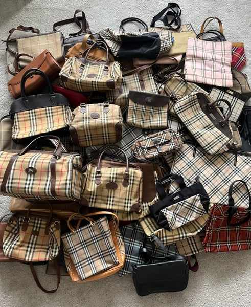 71x Burberry Vintage Bags