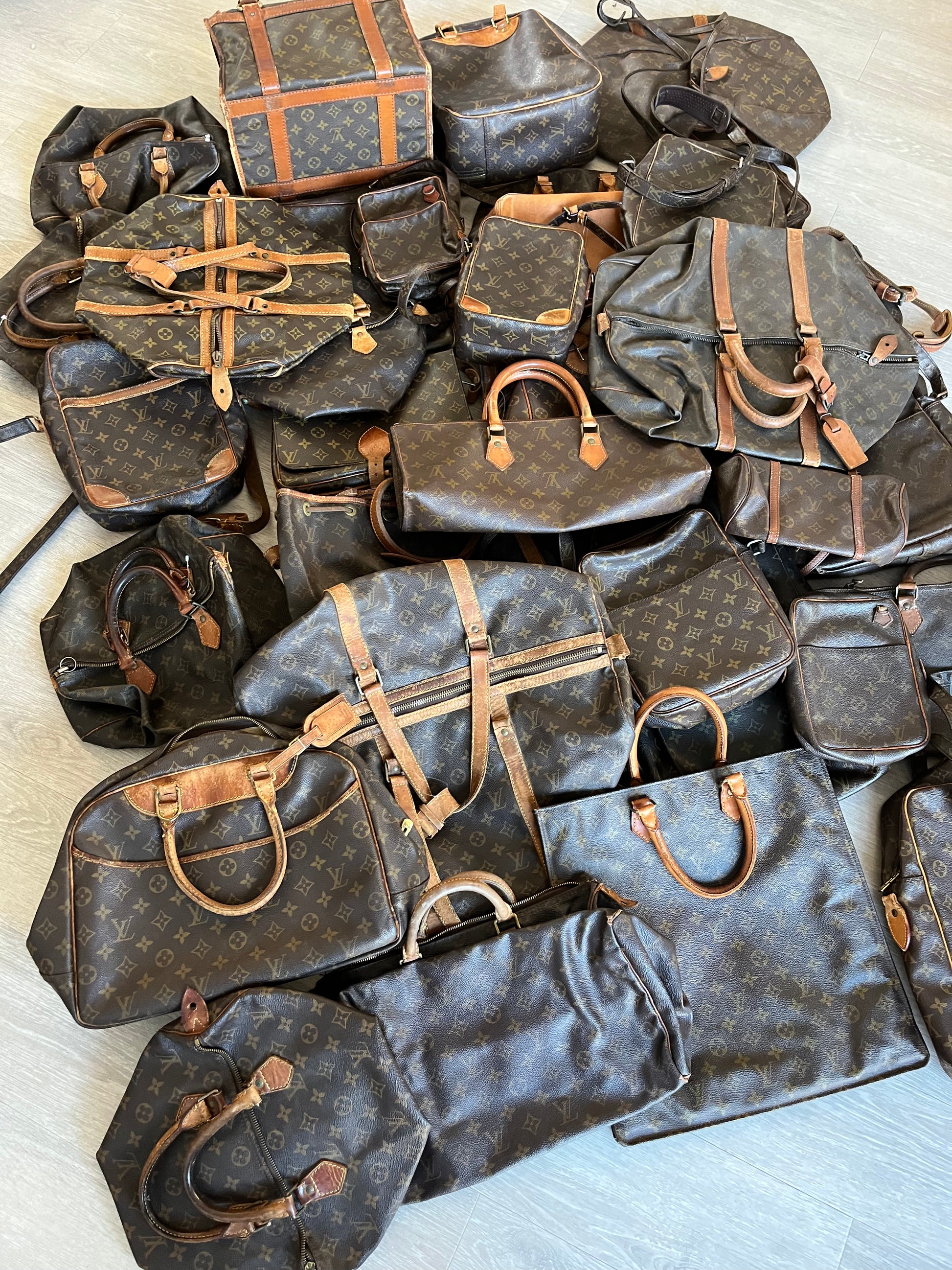 35x Louis Vuitton Bag Bulk – designersbulk